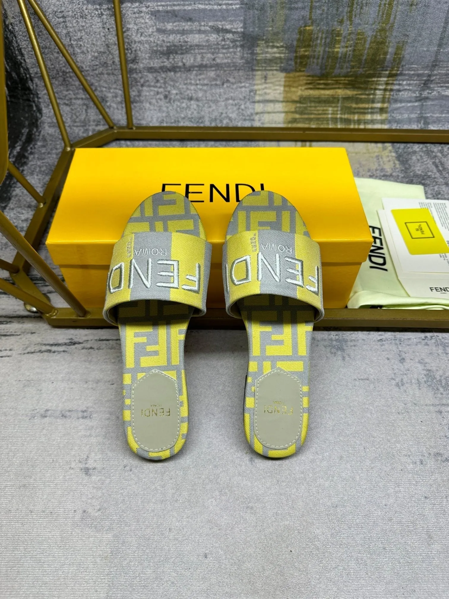 FF 5 Yellow Grey Canvas Slide